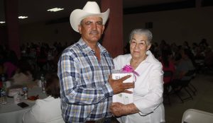 FESTEJO DEL DIA DE LAS MADRES