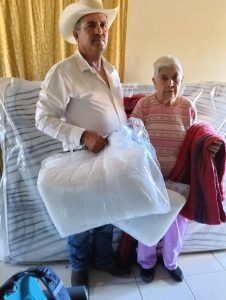 ENTREGA DE APOYOS PARA EL BIENESTAR DE UNA CIUDADANA DEL MUNICIPIO